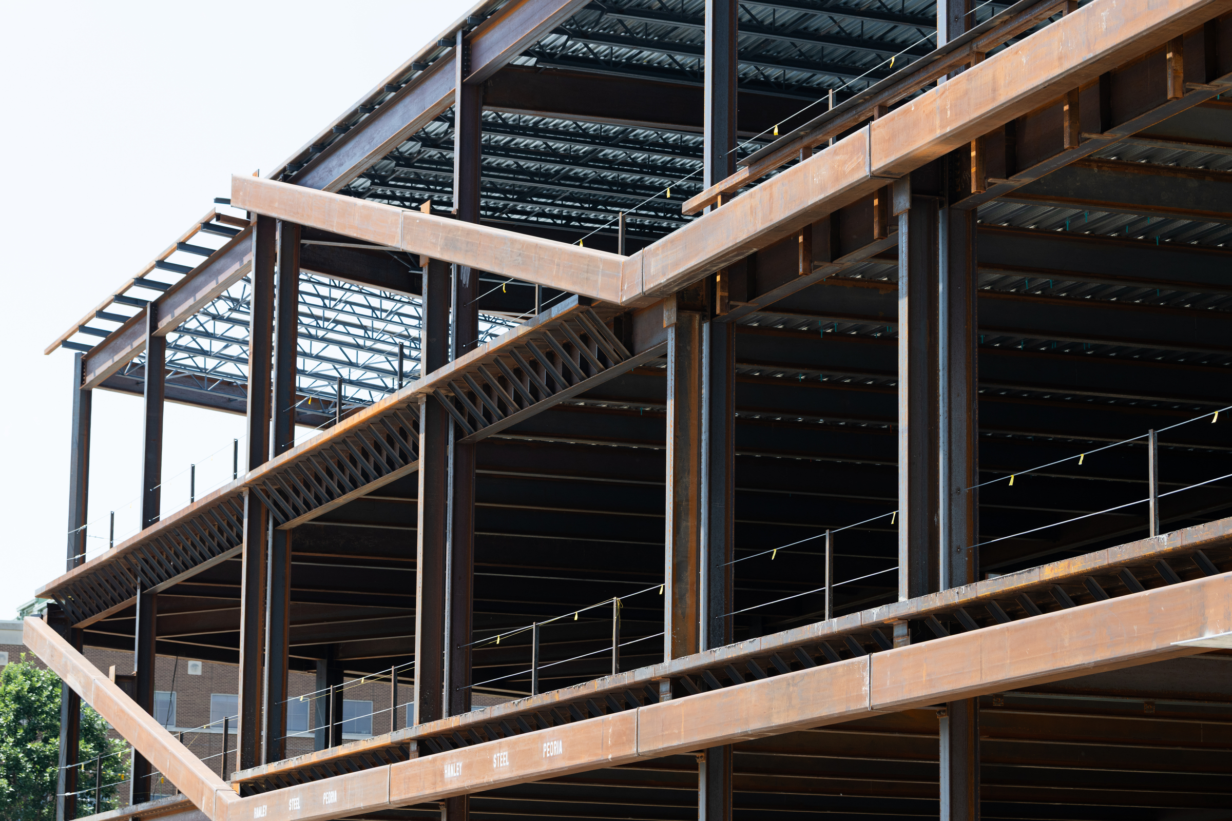 Side view of structural steel to Library Commons
