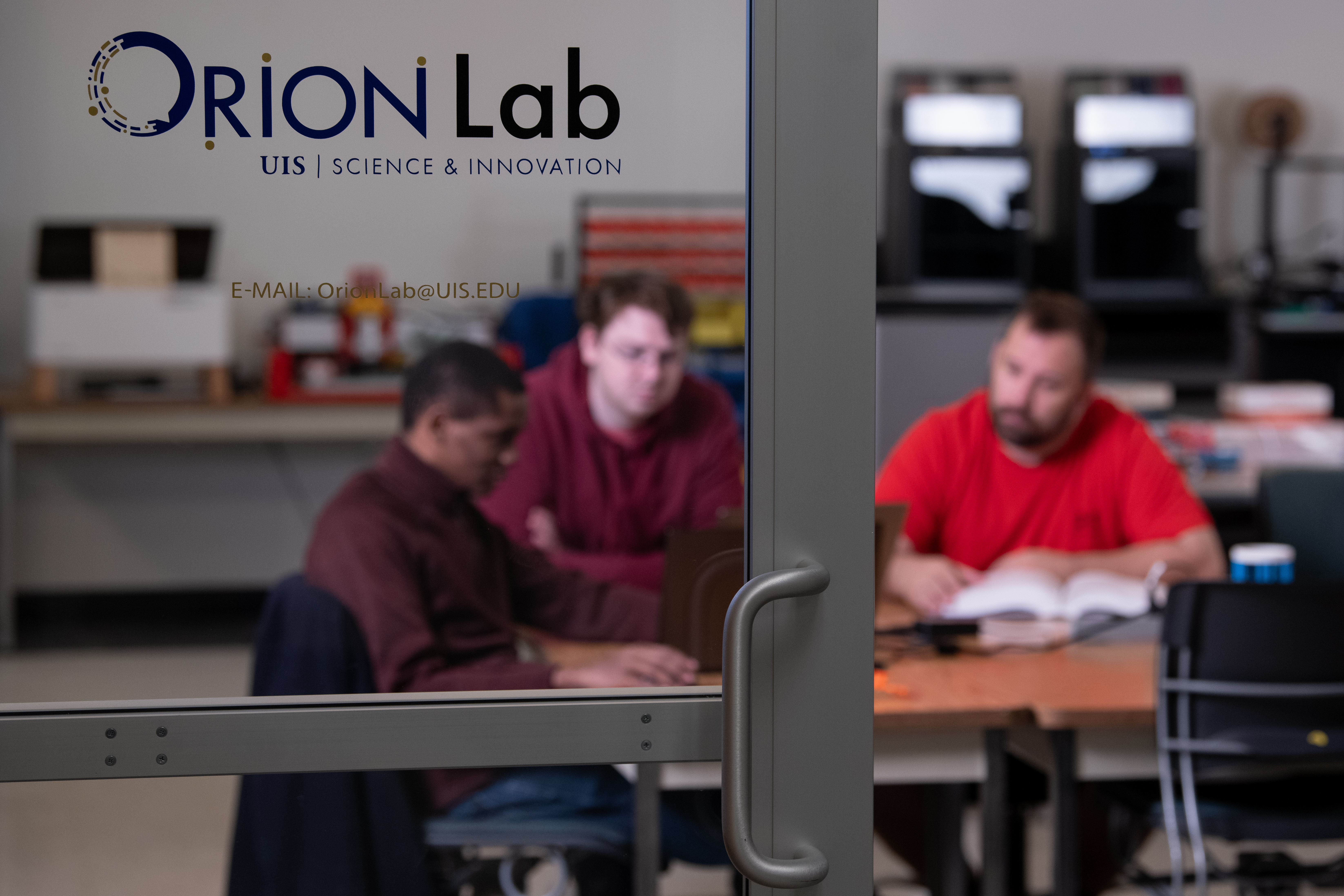 <span style="background-color:rgba(0, 0, 0, 0);color:#0b2e63" class="has-inline-color">Orion Lab</span>