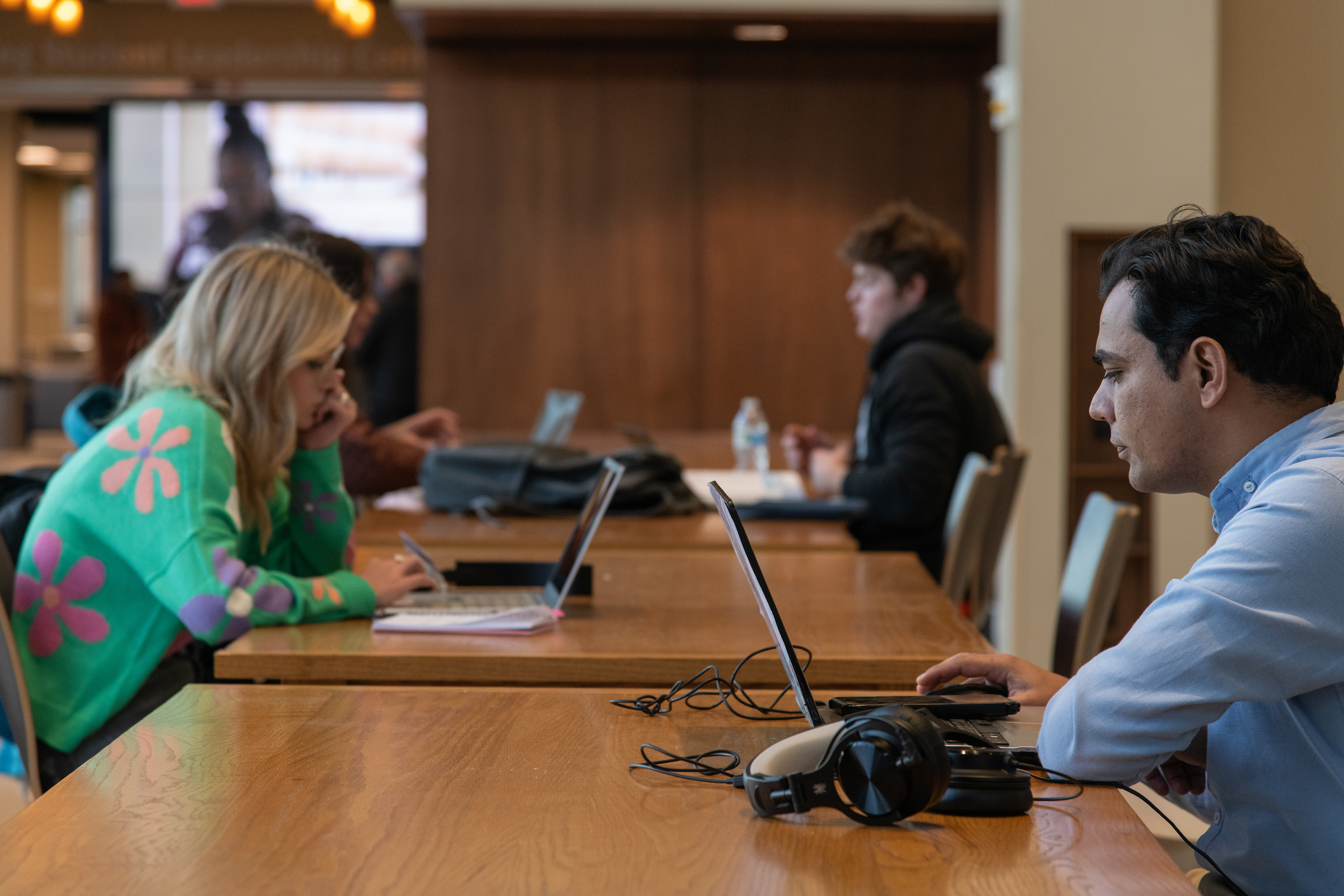 Using Open Educational Resources to Support Instruction