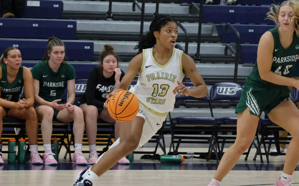 Emari Doby playing basketball