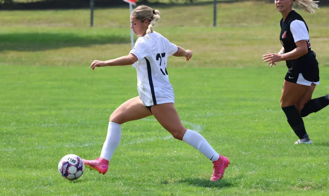 Abby Dellamorte with ball