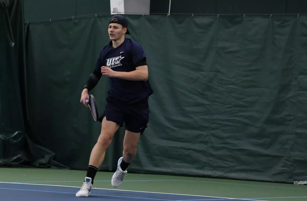 Viktor Karpati playing tennis