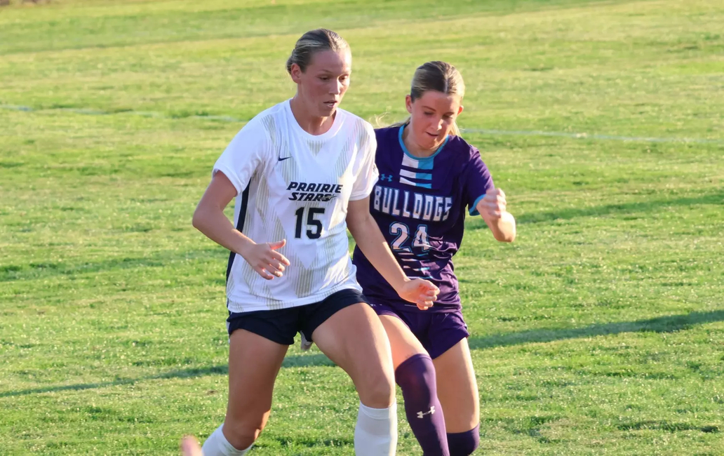 Katelynn Ward playing soccer