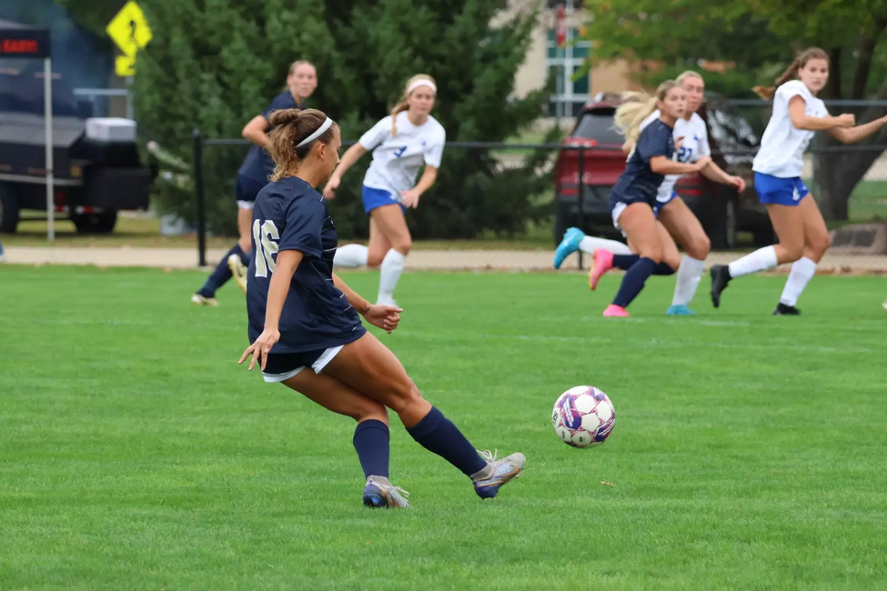 Brooke Biffar taking a freekick