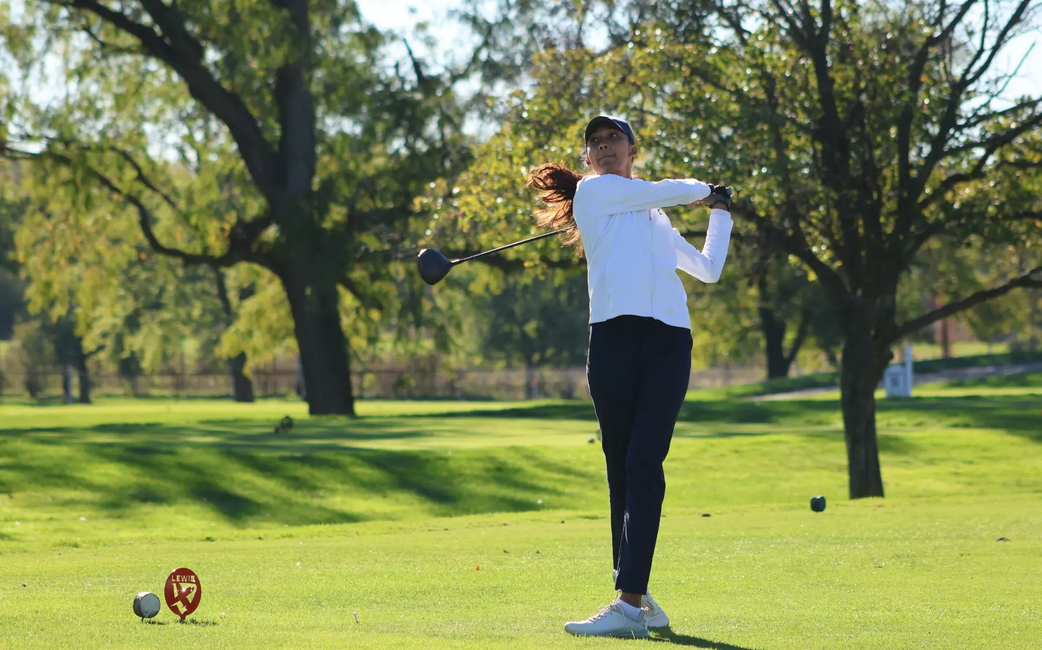 Ira Joshi golfing