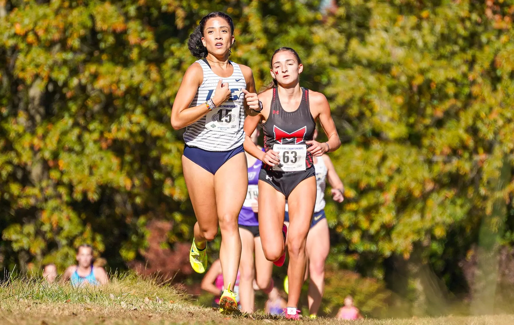 Kaleigh Inniss running xc