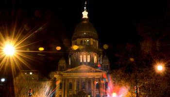 Illinois State Capitol at night