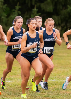 UIS women's cross country team starts race