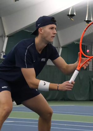 Lukas Pieringer playing tennis