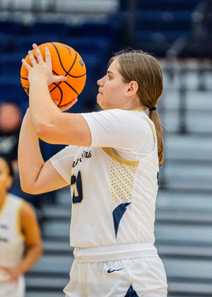 Libby Blythe shooting a free throw