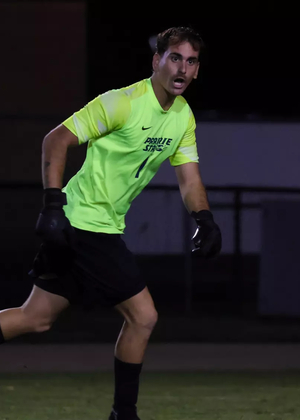 Edoardo Pinna as goalkeeper for UIS men's soccer