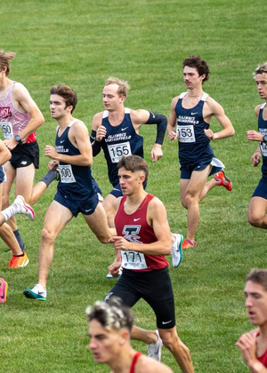UIS men's XC team starting a race