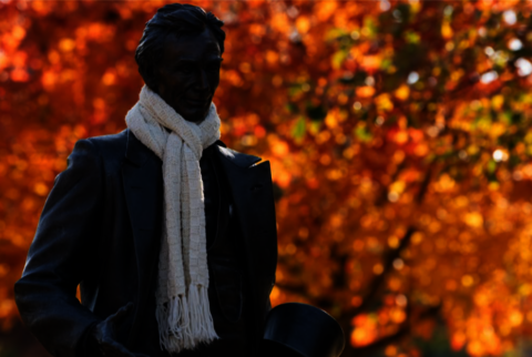 abraham lincoln statue wearing a scarf