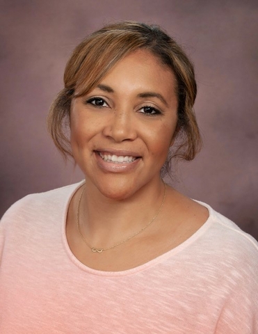 Headshot of Jenny Harris.