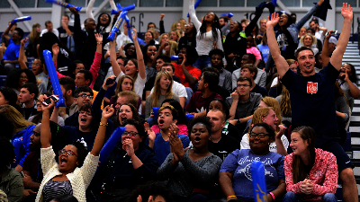 UIS Students at the Homecoming Pep Rally