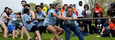 students playing tug-o-war