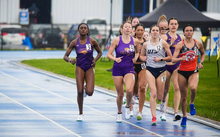 Josslyn Gaona running outdoor track