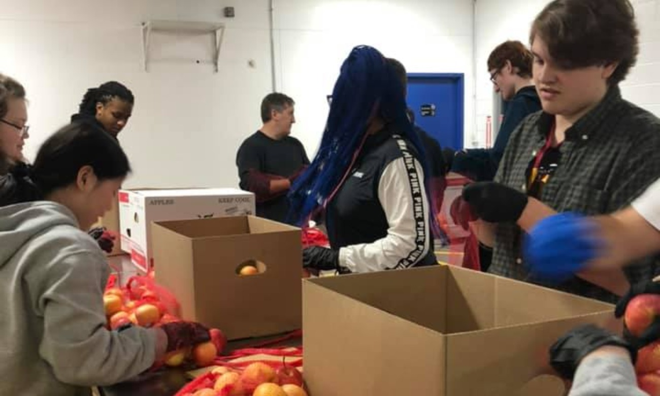 Thanksgiving Give-Back: Volunteer at the Central Illinois Foodbank