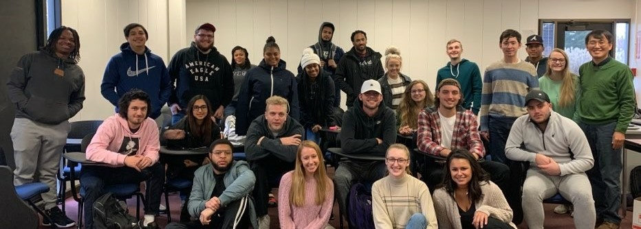 Dr. Ha and his students, who took COM 309 (Introduction to Social Media) in the fall semester of 2019.