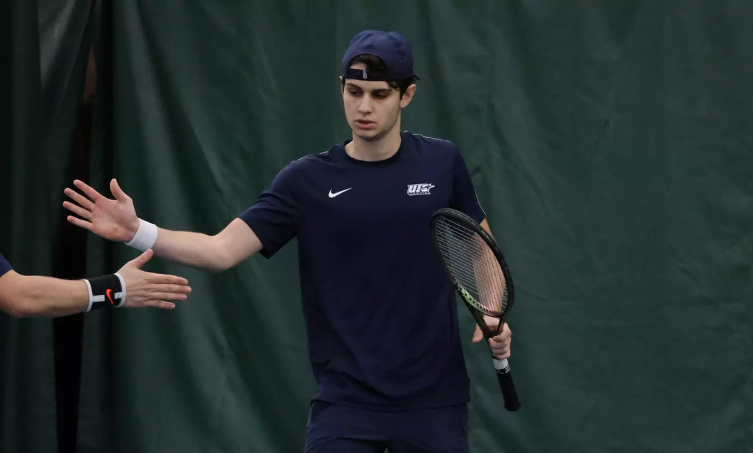 Jorge Roman during doubles match