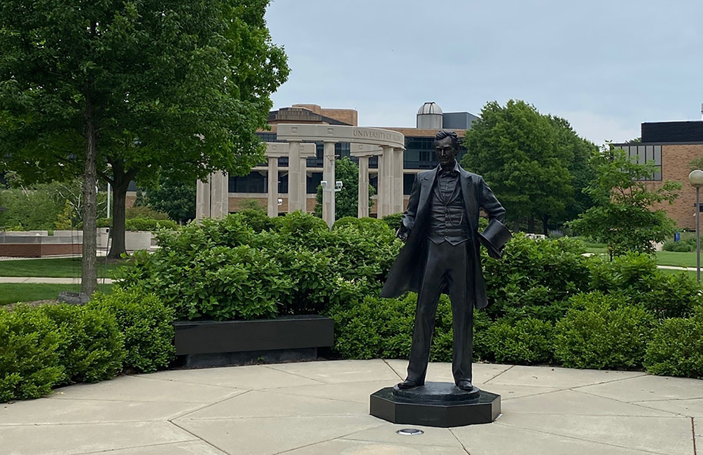 statue of Lincoln on the UIS quad