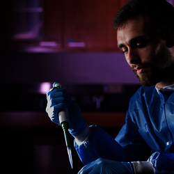 MLS student in lab