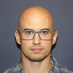 Alex                                                         Wolfe