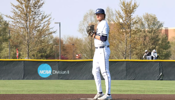 Ben Benoit pitching