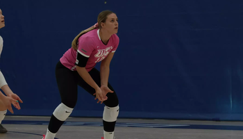 Haley Allen playing volleyball