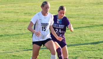 Katelynn Ward playing soccer