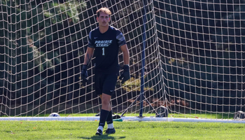 Edoardo Pinna in goal