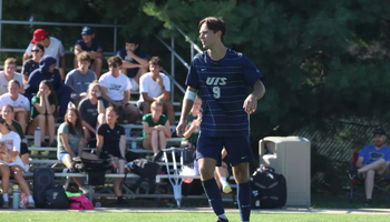 Robin Lemke Bergseth playing soccer