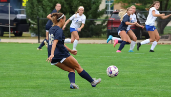 Brooke Biffar taking a freekick