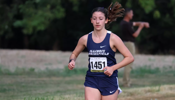 Audrey Wagoner running cross country