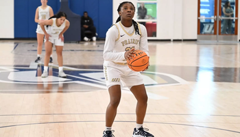 Saharra Murphy shooting free throw