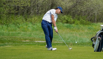 Julien Babineau golfing