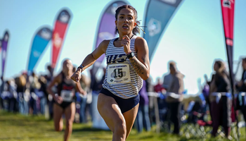 Kaleigh Inniss finishing cross country race