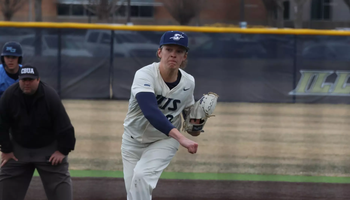 Mark Decicco pitching