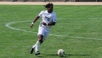 Nathan Oba-Okusanya playing soccer